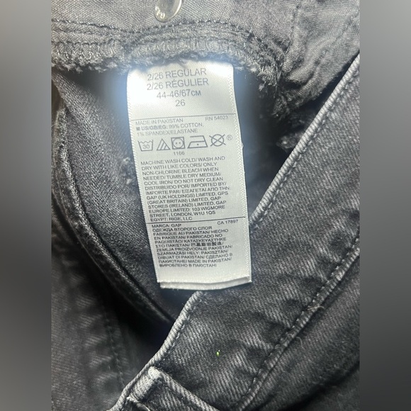 Gap Women's Black High Rise 4" Denim Shorts, Size 26 Regular - Picture 8 of 8